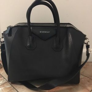 Authentic Givenchy Antigona Med